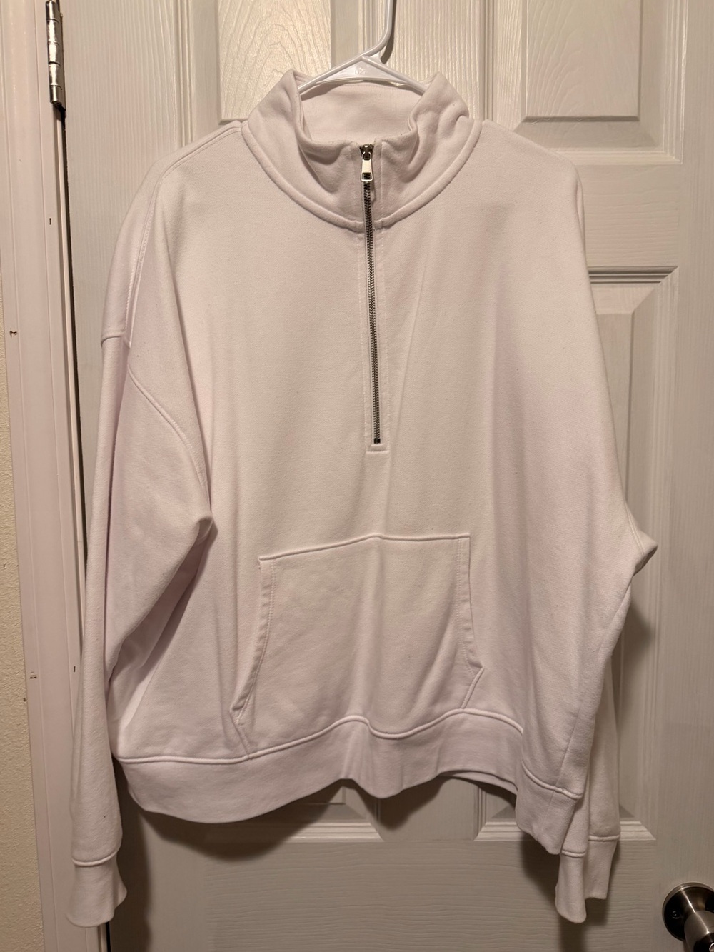 American Eagle Outfitters White Half-Zip. Size XL